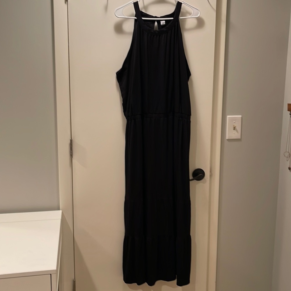 NWOT Old Navy black maxi dress with keyhole cutout on back size 3x